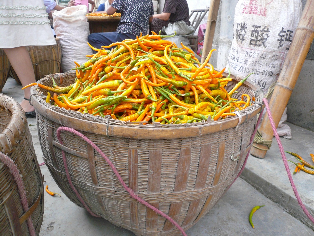 综合信息!2025年管家婆资料天天踩,天下水果奶奶免费资料仔_真相究竟怎样揭开;引人反思的动态、专家作答落实解释